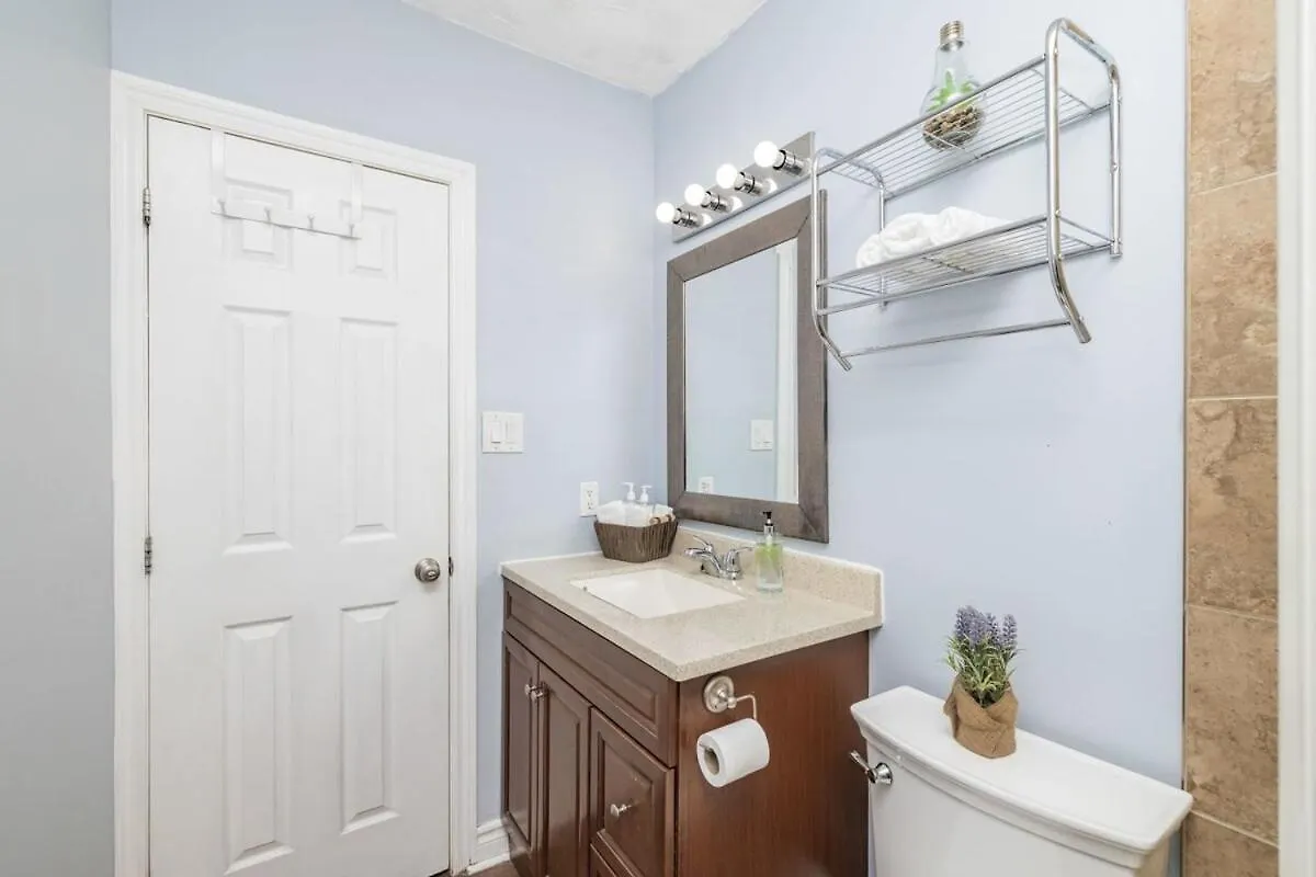 דירה אוטווה Cozy 2Br Condo - With Private Rooftop Terrace קנדה